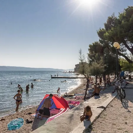 Red Rose Apartment Kastela